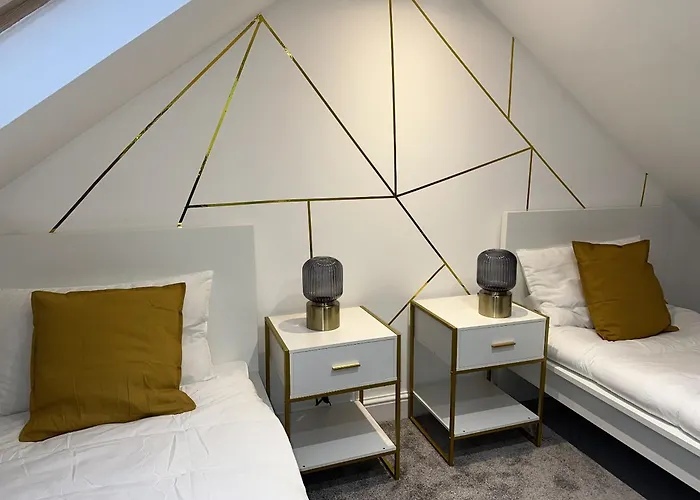 Cozy 2 Bed Home In Ilford- Contractors & Groups Welcome